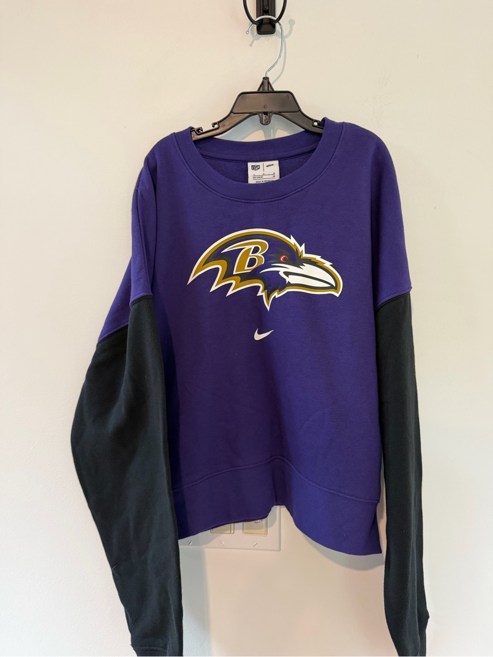 NWT Youth Nike Purple and Black Baltimore Ravens Crewneck Sweatshirt Size Large